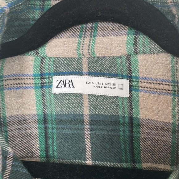 Great looking green Zara- Men’s relaxes flannel fit shirt. - Picture 6 of 13